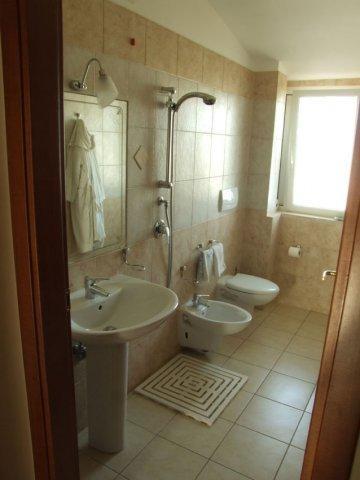 Cava Fiorita Hotel Palagianello Room photo